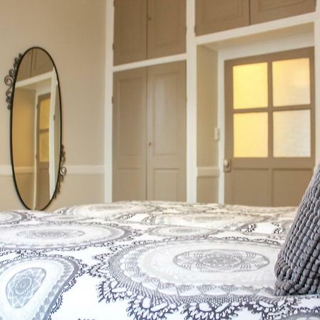Appartement Passe Partout Lucenay-l'Eveque Ngoại thất bức ảnh