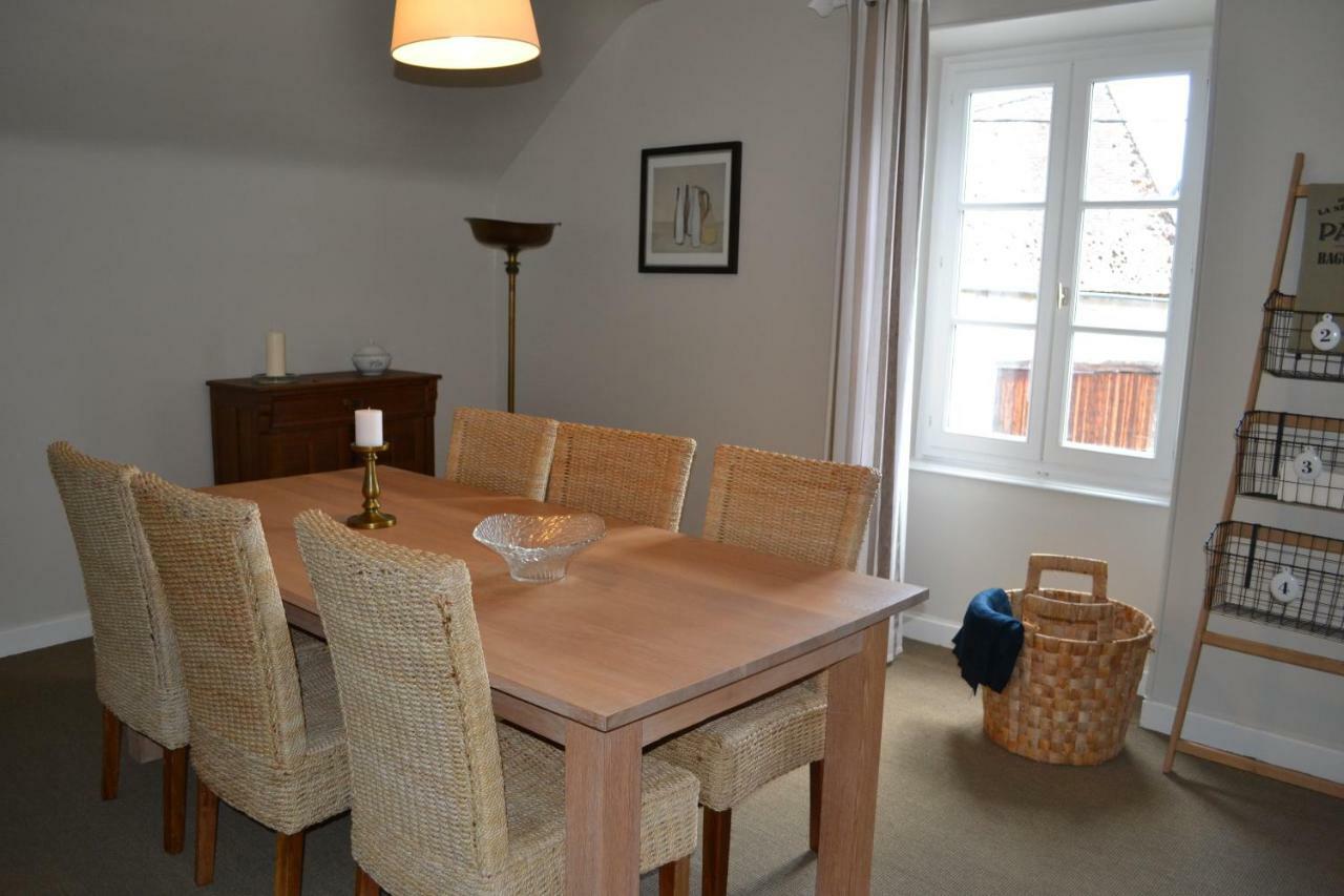Appartement Passe Partout Lucenay-l'Eveque Ngoại thất bức ảnh
